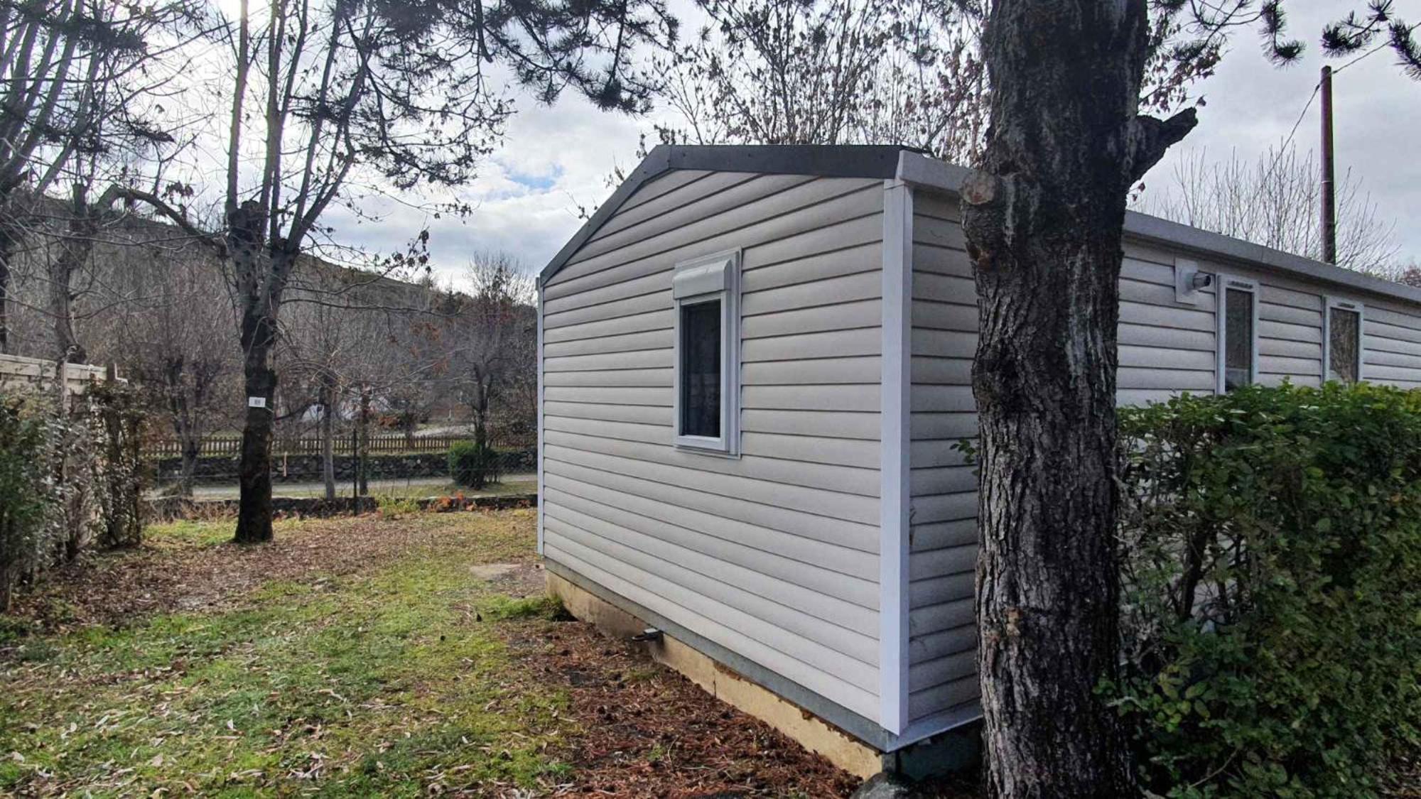 Camping L'Enclave Mobil-Home Estavar ภายนอก รูปภาพ
