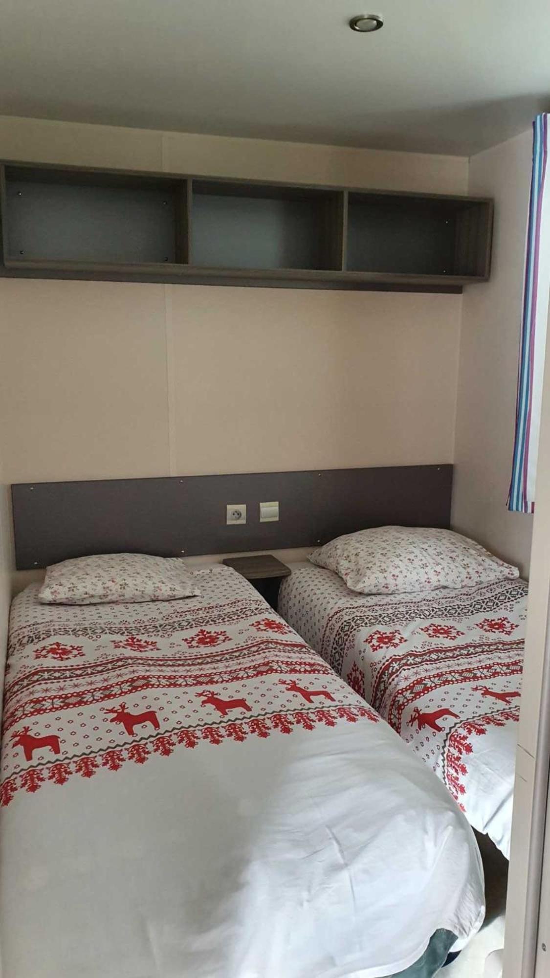 Camping L'Enclave Mobil-Home Estavar ภายนอก รูปภาพ